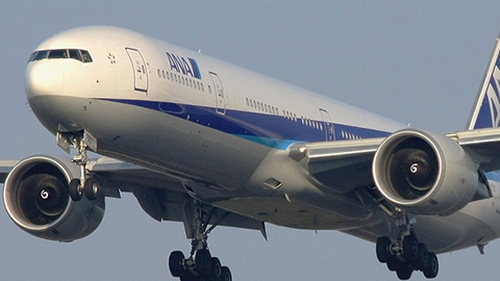 Boeing 777 hạ cánh khẩn cấp ở Nhật Bản vì động cơ 'tỏa hơi nóng' bất thường