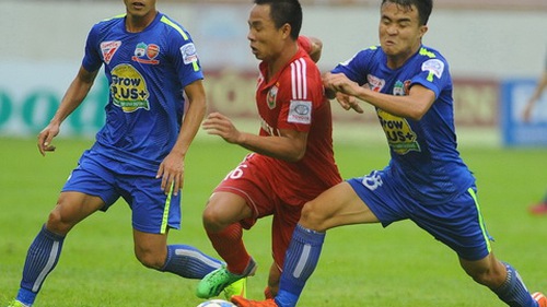 Hết thời chú rể bóng đá, cô dâu ngân hàng