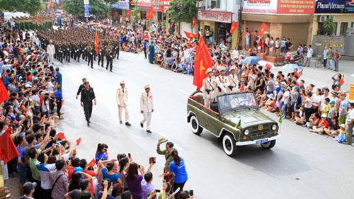 'Hà Nội bừng Tiến quân ca'