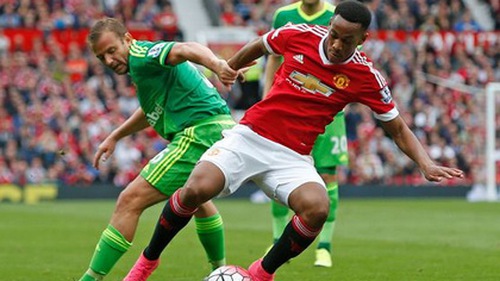 ĐIỂM NHẤN: Darmian cực đa năng. Martial cứ có bóng là nguy hiểm