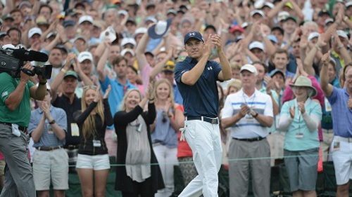 Golf: PGA Tour - 'Sống' nhờ tiền và 'chết' vì tiền