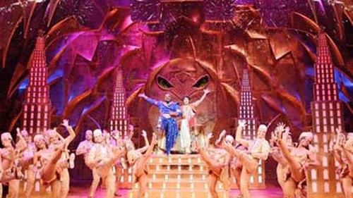 Nhạc kịch ‘Aladdin’ tới sân khấu West End