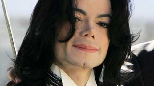 Làm phim về những ngày cuối đời và sự 'yếu đuối' của Michael Jackson