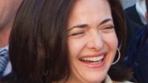 Facebook tinh tế như... đàn bà