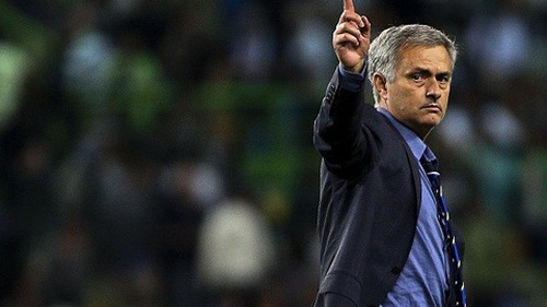Ngoại hạng Anh không đá vẫn nóng với Mourinho