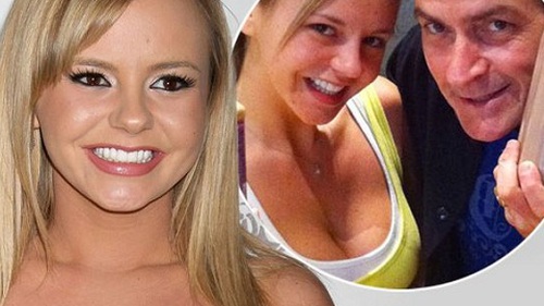 Bạn gái cũ đi xét nghiệm sau khi Charlie Sheen bị tuyên bố nhiễm HIV