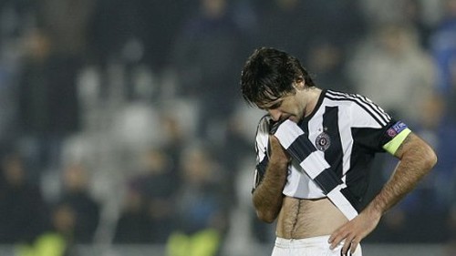 Cả ban lãnh đạo đội bóng từ chức vì bị loại khỏi Europa League