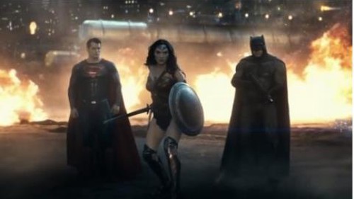 Sốt xình xịch với bản mashup trailer những siêu 'bom tấn' 2016