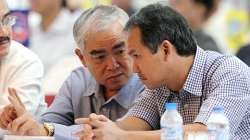 Góc nhìn 365: 5 người & một nền bóng đá