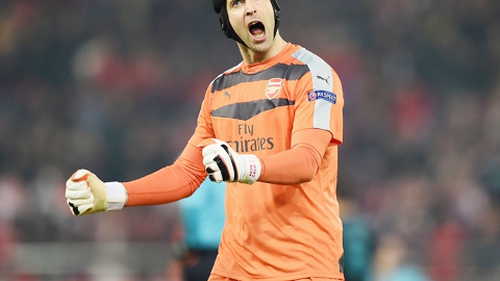 Arsene Wenger: Mua Cech là quyết định khó khăn nhất của tôi