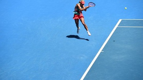 VIDEO: Kerber lần đầu tiên thắng Azarenka