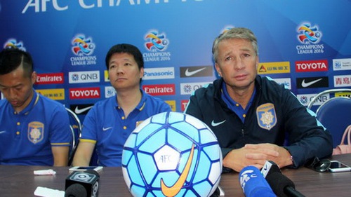 HLV Dan Petrescu: ‘Ramires đá chính, Jiangsu Suning sẽ đánh bại B.Bình Dương’