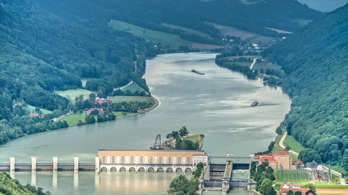 Lãng mạn trên những dòng sông châu Âu