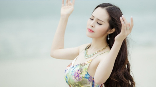 Vợ 'Sao Mai' Lê Anh Dũng lấn sân ca hát