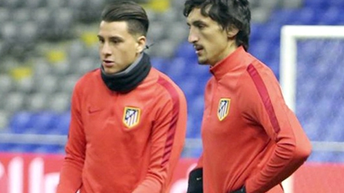 Atletico: Gimenez hay Savic đá cặp với Godin?