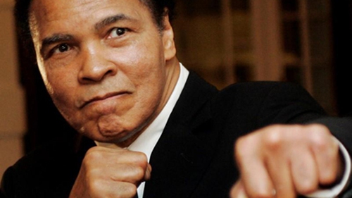 NÓNG!!! Huyền thoại quyền anh Muhammad Ali đã qua đời ở tuổi 74