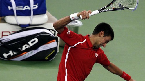 Các trọng tài và truyền thông đã ‘bảo kê’ cho một Djokovic 'trẻ trâu'?