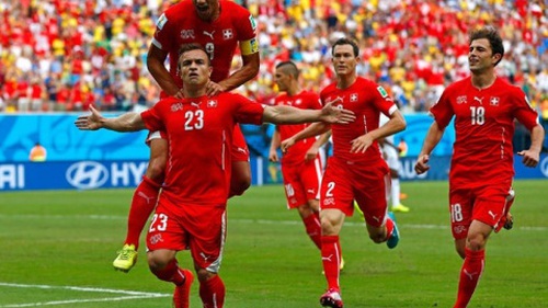 Góc thơ Lê Thống Nhất: Thơ tặng vợ đầu mùa EURO