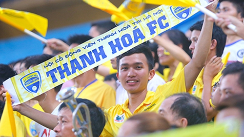 'CĐV phải mua vé vào sân là bình thường'