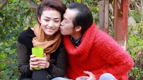 VIDEO: Nghe Tinna Tình nghẹn ngào 'kể tội' phim ‘Mặt nạ máu’ trên Facebook