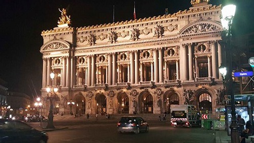 EURO 2016: Nhà hát Opera Garnier gợi nhớ Nhà hát lớn Hà Nội