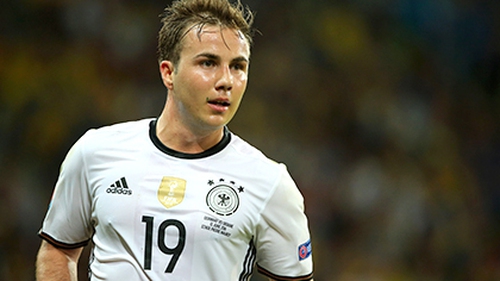 Chiến thuật & Lối chơi: Sự bùng nổ và thoái trào của 'số 9 ảo'