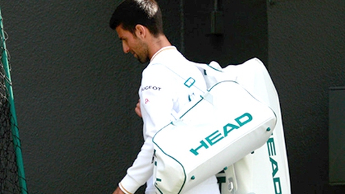 Novak Djokovic bị loại sớm ở Wimbledon 2016: Trong cơn thủy triều cuồng nộ của lịch sử