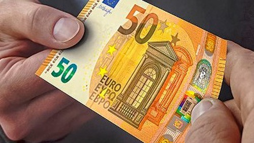 Tờ 50 euro in nổi chân dung công chúa Europa, được khẳng định không thể làm giả