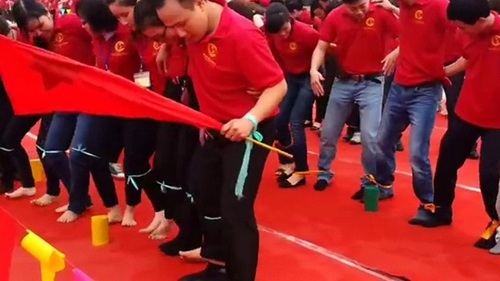 Video Teambuilding: Trò chơi mắt xích (phiên bản 2)