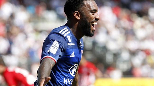 CHUYỂN NHƯỢNG ngày 15/8: Lacazette đánh tiếng với Arsenal. Man United sắp có tân binh thứ 5
