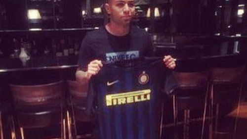 Chi hơn 70 triệu euro, Inter Milan đã SỞ HỮU Gabriel Barbosa và Joao Mario