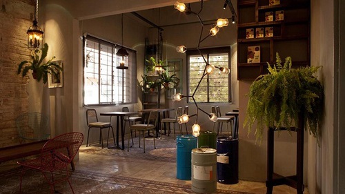 Quán cafe thành 'thiên đường check-in' nhờ phong cách 'độc'