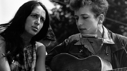 Đằng sau giải Nobel của Bob Dylan: Giữa những tiếng la ó