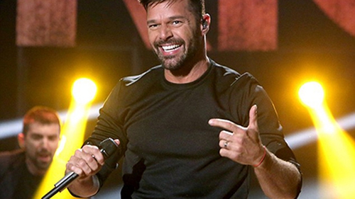 Ricky Martin đã đính hôn với người tình đồng giới là nghệ sĩ A Rập