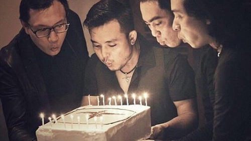 Xem MV 'Tháng 12' Bức Tường mừng sinh nhật Trần Lập