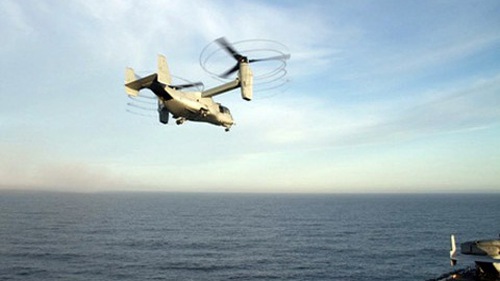 VIDEO: Trực thăng 'kỳ lạ' của Mỹ đâm xuống biển vỡ tan tành