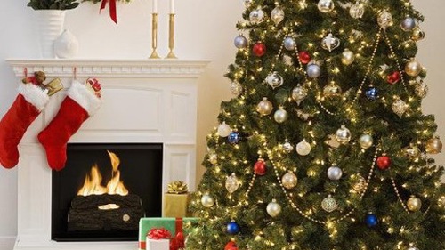 Thận trọng với đồ trang trí Giáng sinh chứa đầy các chất độc hại
