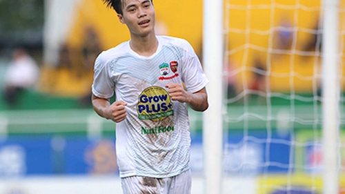 HLV Guillaume Graechen: 'Đào tạo tốt, bóng đá Việt Nam không ngại Thái Lan'