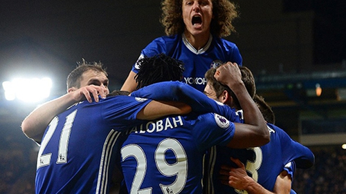 Chelsea 4-2 Stoke: Tiệc tất niên tưng bừng