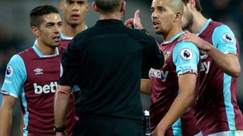 ĐIỂM NHẤN West Ham 0-2 Man United: Thẻ đỏ tranh cãi, De Gea siêu hạng & người hùng từ ghế dự bị