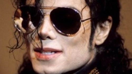 Con gái Michael Jackson phản ứng dữ dội vì tạo hình bố trong 'phim nhái'