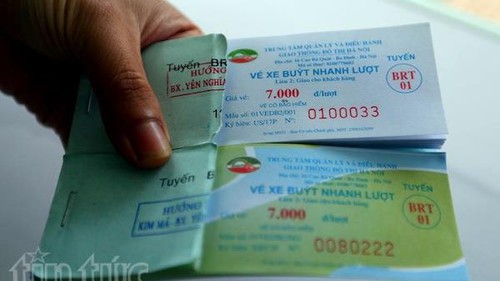 Ngày đầu thu vé buýt nhanh, xe đông kín chỗ