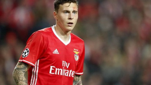 Mourinho mua Victor Lindelof, hậu vệ Man United nào phải rời Old Trafford?