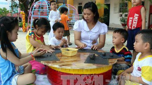 Bộ GD&ĐT 'thổi còi' việc điều chuyển giáo viên phổ thông dạy mầm non