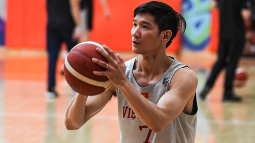 Nội binh xuất sắc nhất VBA 2019 trở lại tập luyện, chờ ngày ra quân tại FIBA Asia Cup 2025