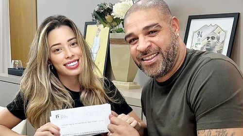 “Hoàng đế” Adriano kết hôn