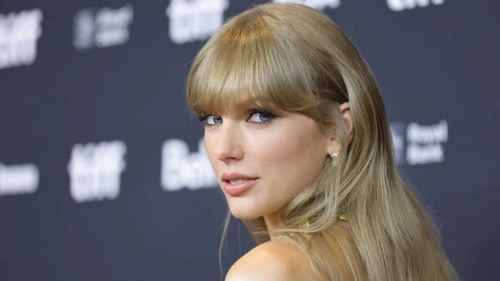 Taylor Swift đạt 50 triệu người đăng ký trên YouTube