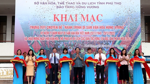 Khai mạc trưng bày 'Hành trình di sản văn hóa Hùng Vương'