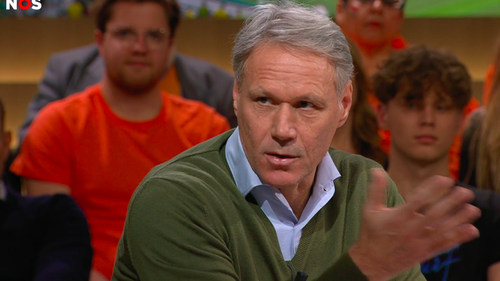 Huyền thoại Van Basten chỉ trích thậm tệ Van Dijk sau trận hoà Ecuador