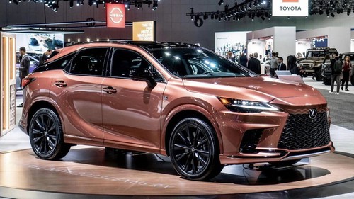 Đại lý chào bán Lexus RX 2023 với giá dự kiến mới: Chỉ từ 3,43 tỷ đồng, ra mắt đầu năm sau